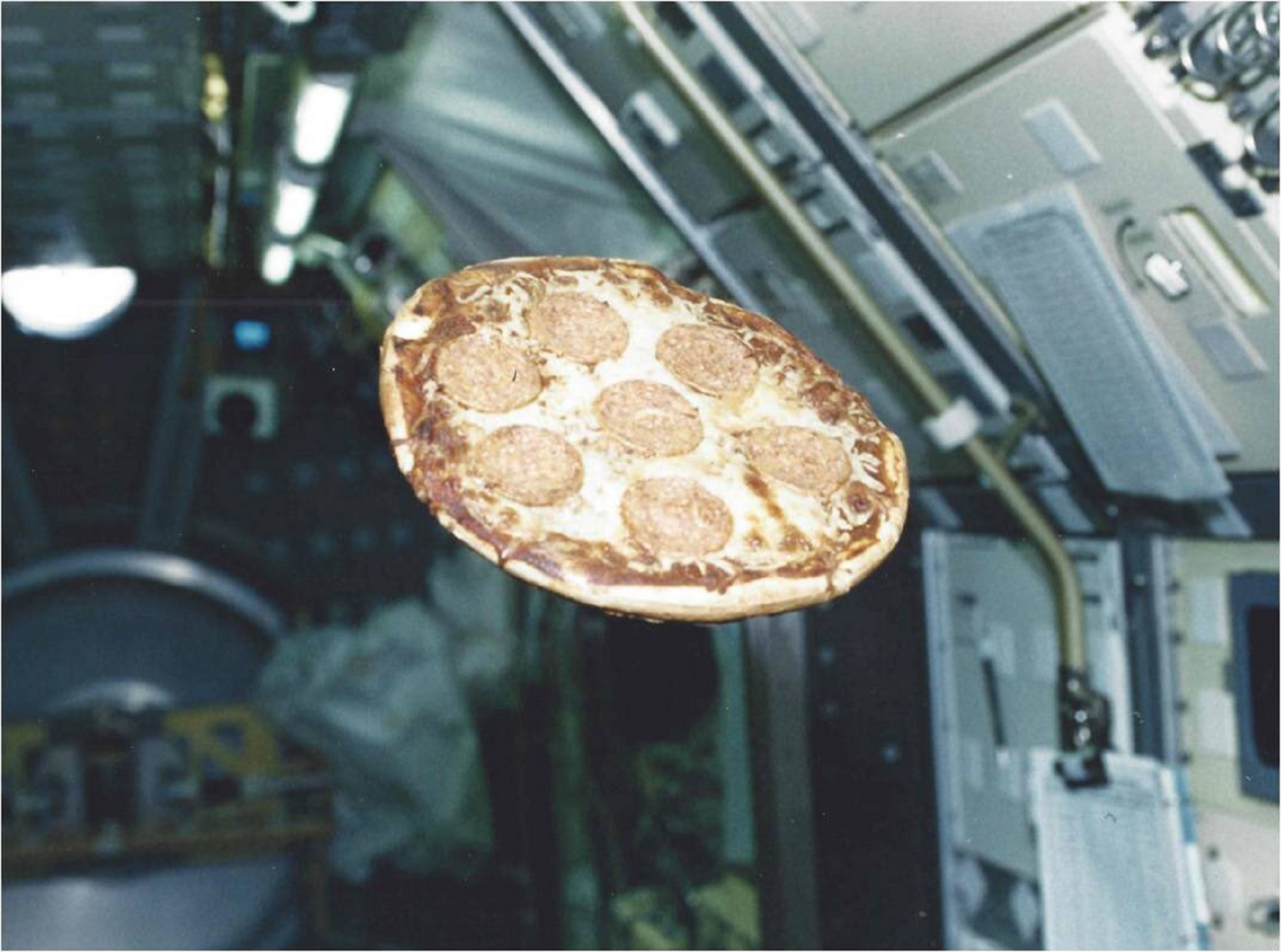 Uzayda Yenilen İlk Pizzanın Hikayesi