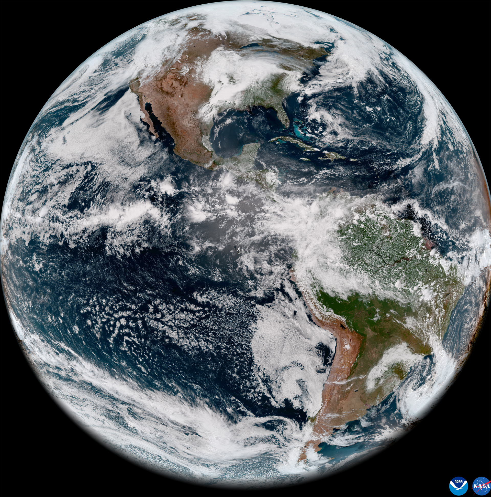 NOAA'nın GOES-18 Uydusu, Bize Dünyanın Muhteşem Bir Görüntüsünü Sundu