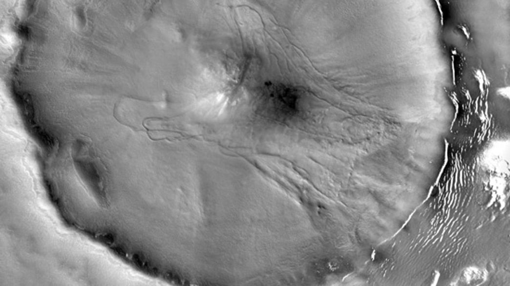 Muazzam Buz Çığları Mars'taki Tuhaf Krater Sırtlarını Açıklayabilir mi?