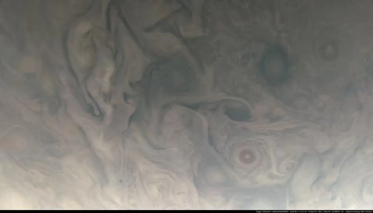 Jüpiter'in Muhteşem Yeni Görüntüleri Gerçek Renklerini Ortaya Çıkardı
