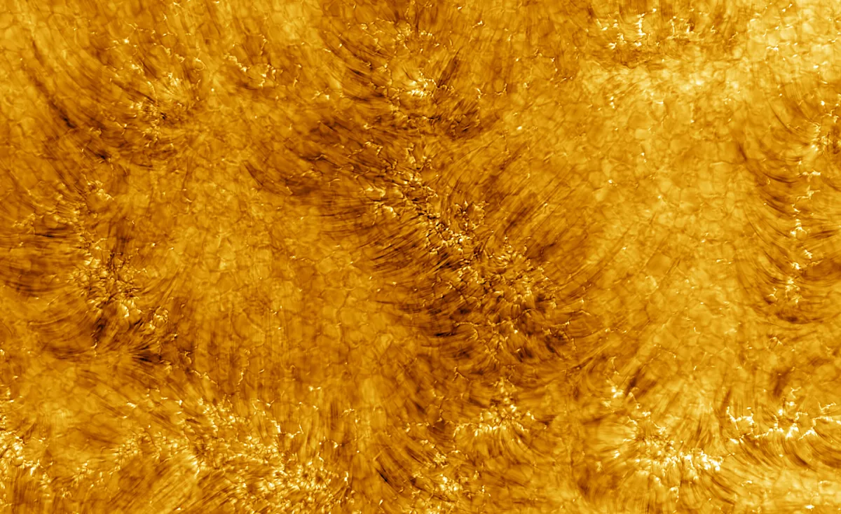 Dünyanın En Büyük Güneş Gözlemevi, Güneş Atmosferinin İlk Görüntülerini Yayınladı