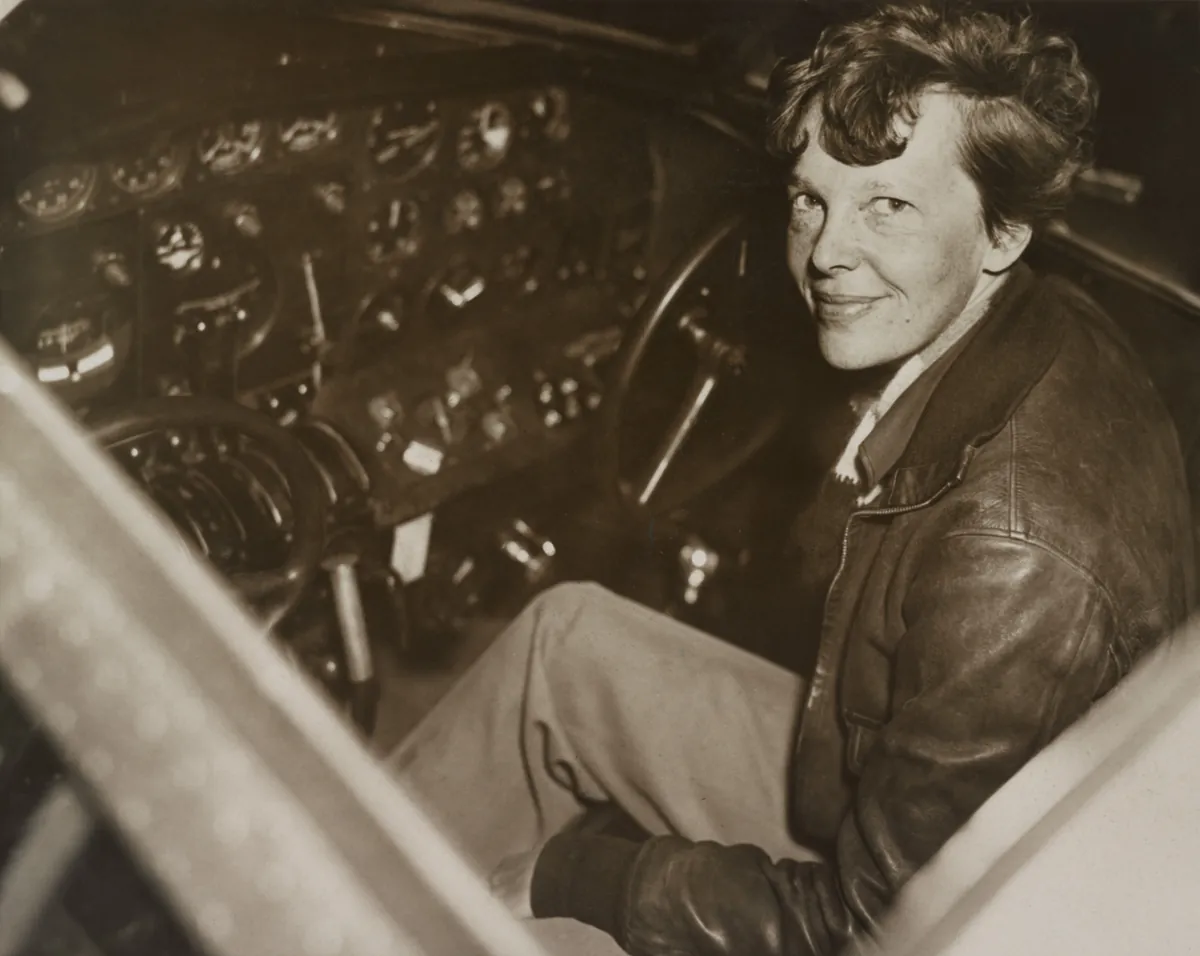 Amelia Earhart’ı Aramak Mikroplastik Kirliliğin İzini Sürmeye Nasıl Yardımcı Olabilir