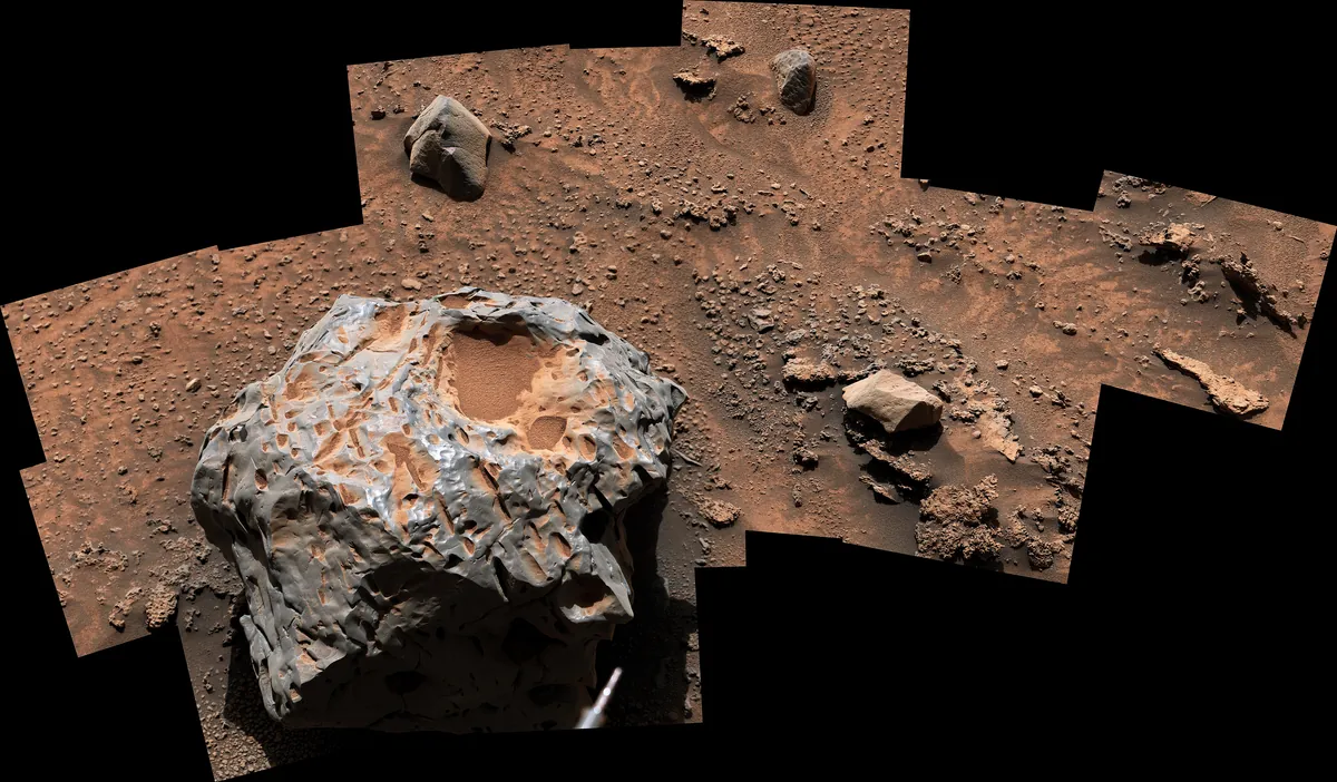 Curiosity, Mars'ta Lezzetli Çikolatamsı Meteorit Buldu