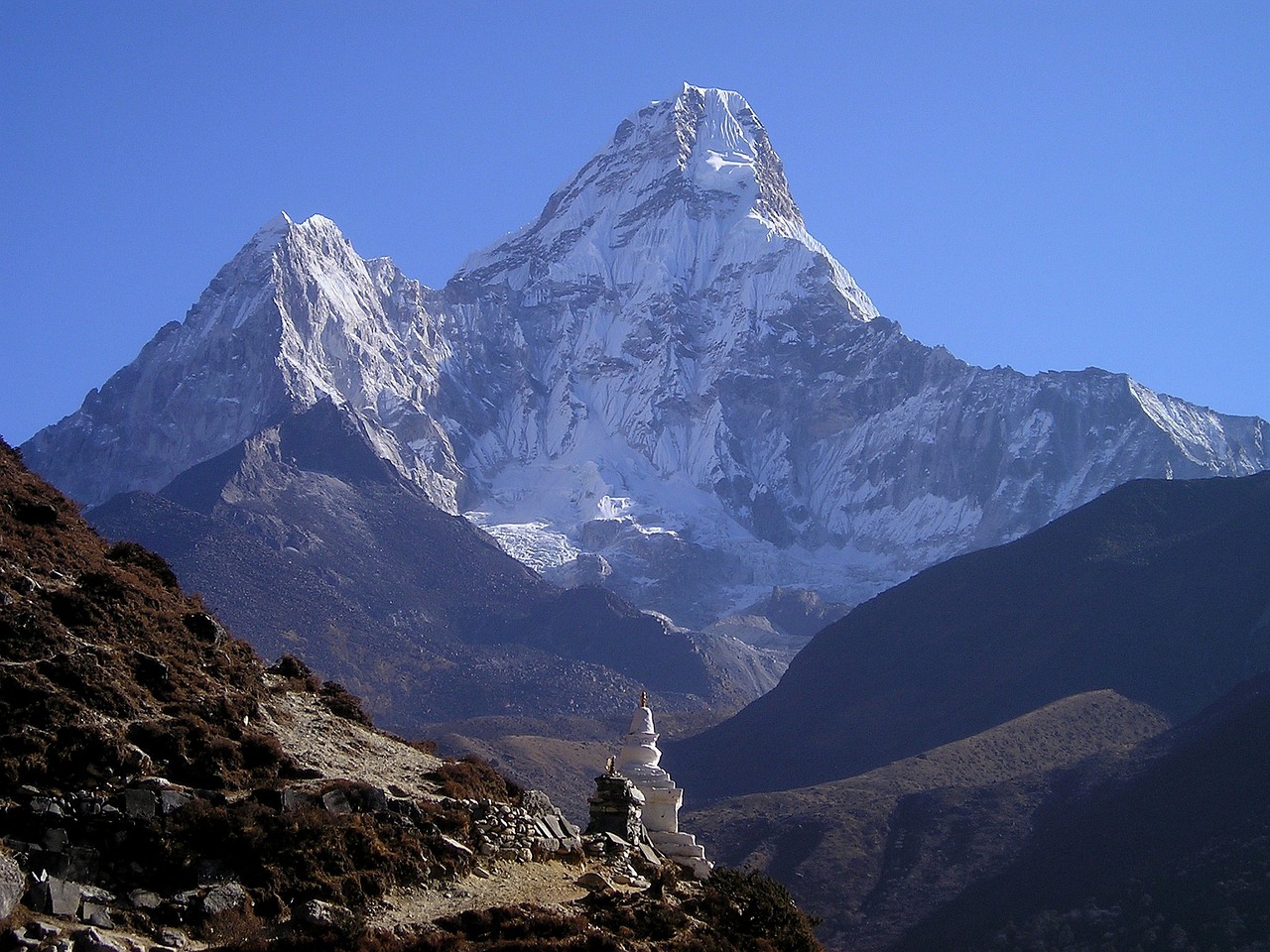 Everest Dağı Olması Gerektiğinden Daha Uzun - Bunun Sorumlusu Tuhaf Bir Nehir Olabilir