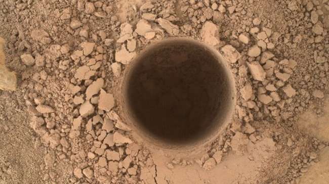 Mars keşif aracı Curiosity ilk sondajını gerçekleştirdi