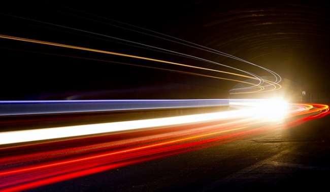Fizikçiler Işık Hızının Daha Yavaş Olduğunu Düşünüyor