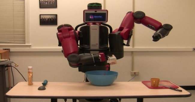 Youtube Videolarından Yemek Yapmayı Öğrenen Aşçı Robot