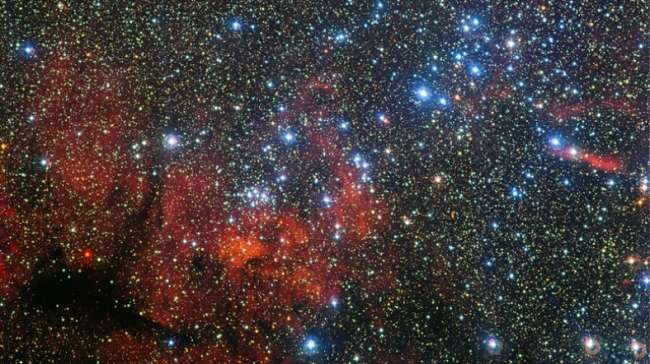7500 ışık yılı ötedeki yıldız kümesi