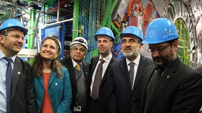 CERN\'e ortak üyelik anlaşması imzalandı