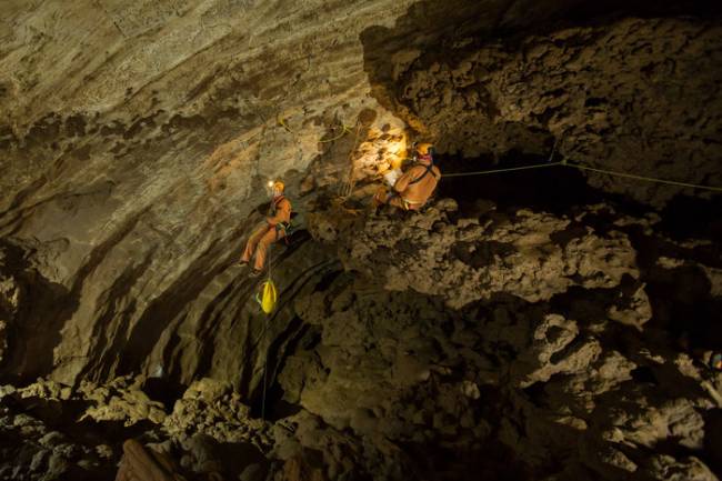 ESA Astronotları Mağaraya Kapatıyor