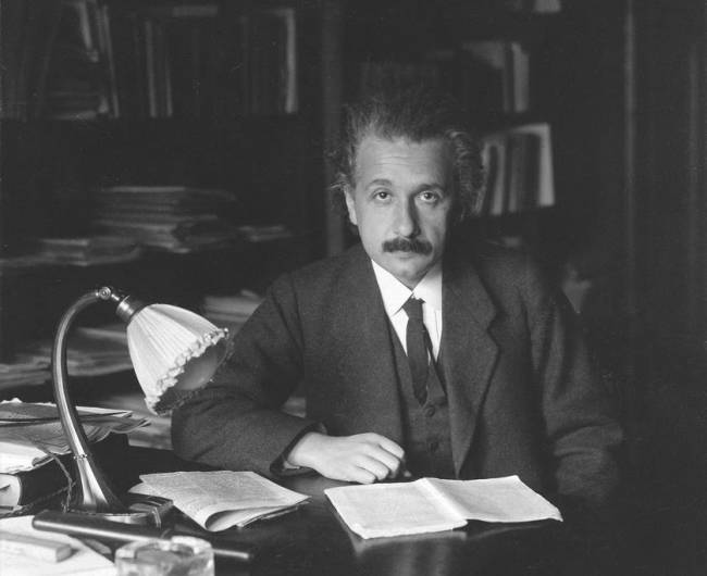 Einstein’ın İcat Ettiğini Yüksek İhtimal Bilmediğiniz 4 Şey