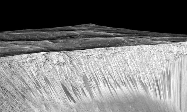 Mars'ta yıllardır aranan suyu kum fırtınaları yok etmiş olabilir