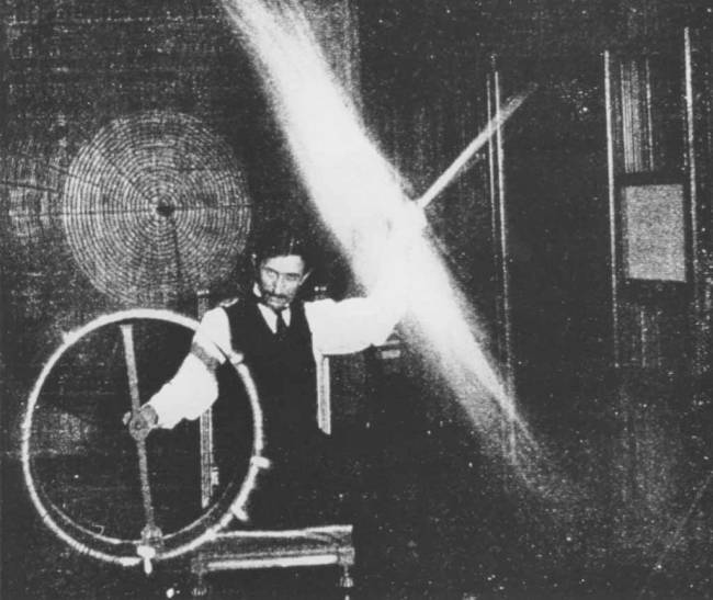 Nikola Tesla'nın Çok Ender Rastlanan 10 Büyüleyici Fotoğrafı