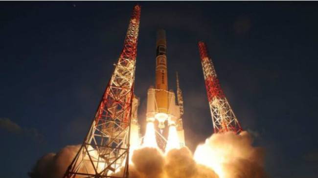 Japonya göz bebeği adlı uydusunu uzayda 'kaybetti'